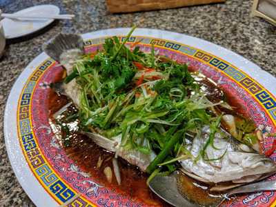 ภัตตาคาร เป็ดย่างนาทอง