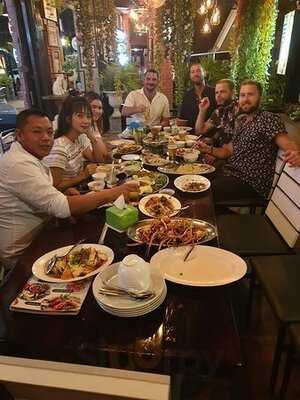 ซุ้มไผ่เบียร์การ์เด้นท์