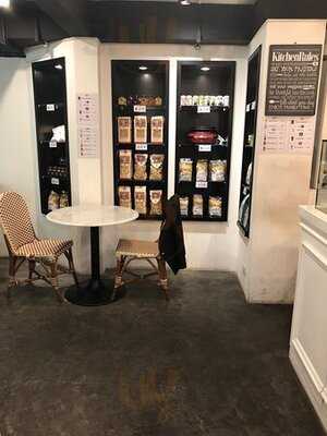 พิซซ่า คิง สาขา สุขุมวิท 49