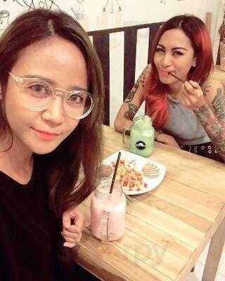 คาเมเลี่ยน คาเฟ่