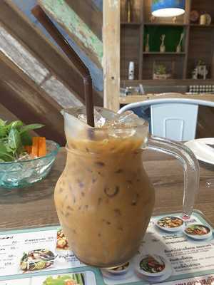 แซ่บ อีลี่ เซ็นทรัลพลาซา พระราม3