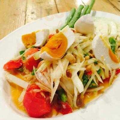 ปลาวาฬ บุฟเฟ่ต์ ซีฟู้ด ทะเลเผา