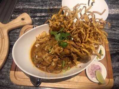 Fat Gut'z Saloon Eastville