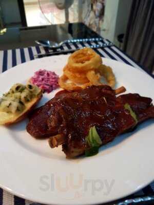 Fat Gut'z Saloon Eastville