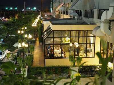 ลอบส์เตอร์แอนด์มอร์