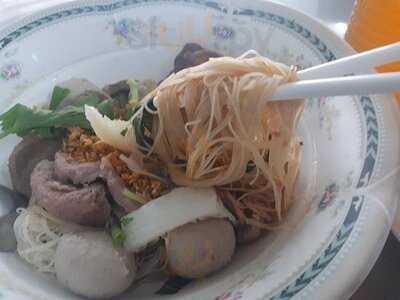 เนื้อตุ๋นน้ำแดง 5 ดาว