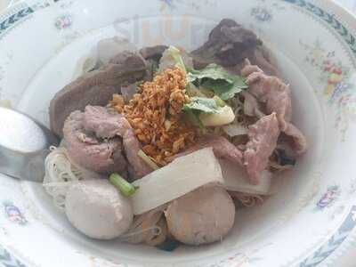 เนื้อตุ๋นน้ำแดง 5 ดาว