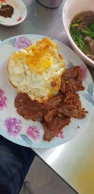 เนื้อตุ๋นน้ำแดง 5 ดาว