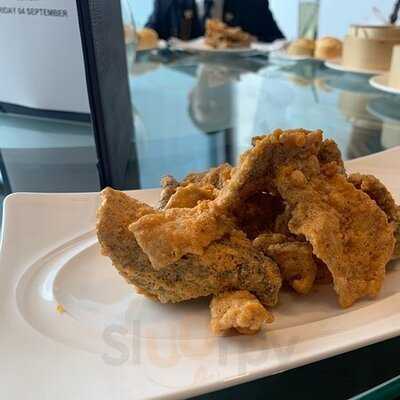 Wah Lok Cantonese Restaurant