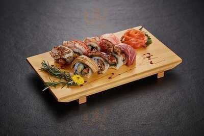 Kobore Sushi Bar & Sake