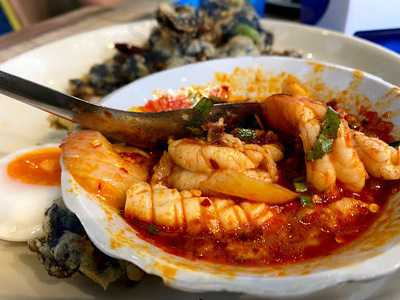 ร้านอัญชัญ