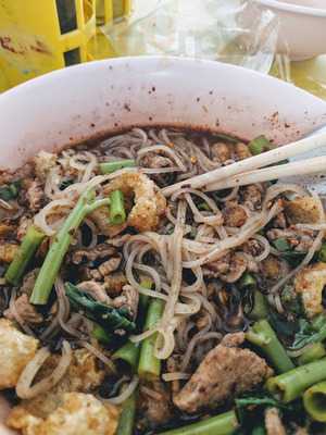 ก๋วยเตี๋ยวเรือขึ้นบก (นายหงอก 2)