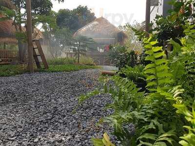 ไพเรท ฟาร์ม แอนด์ คาเฟ่