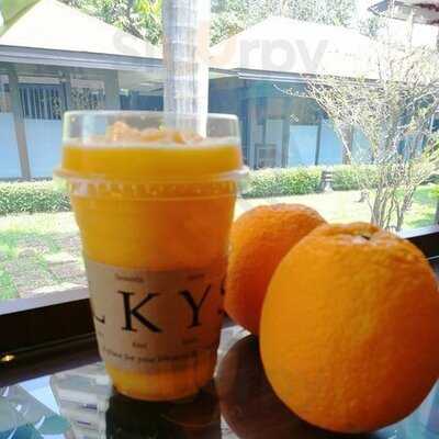 L K Y S Coffee Shop