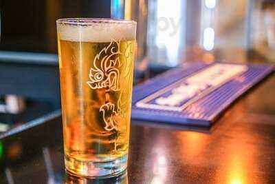 Happy Trees Bistro & Bar