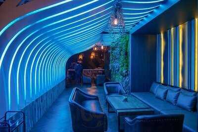 Happy Trees Bistro & Bar