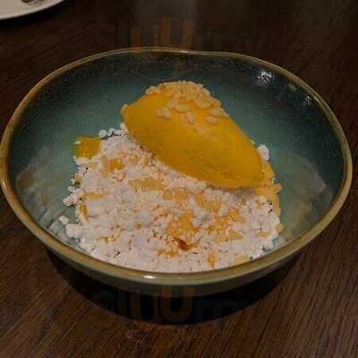 Benjarong Baan Dusit Thani