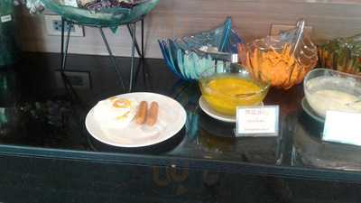 โรงเตี๊ยมชายคลอง ร้านอาหาร