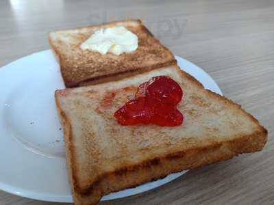 โรงเตี๊ยมชายคลอง ร้านอาหาร