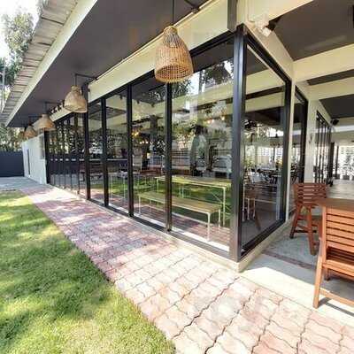 Le Peche Steak & Seafood