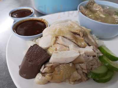 ข้าวมันไก่ตอนเจ๊วา