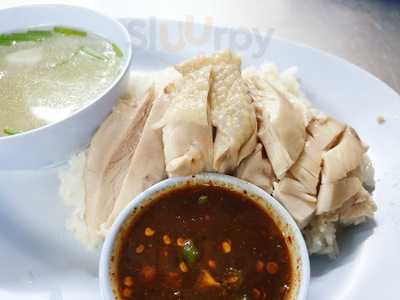 ข้าวมันไก่ตอนเจ๊วา