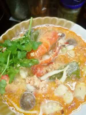 ร้านอาหาร​บ้าน​แบบ​