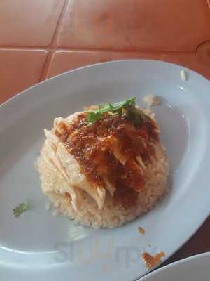 ข้าวมันไก่ โอชิน