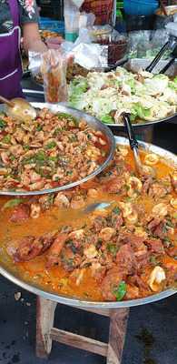 ขนมจีนเจ๊แอ๋ว