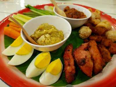 เฮือนแม่วรณ์