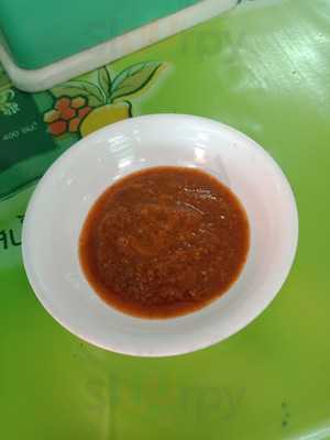 ก๋วยเตี๋ยวเนื้อวัว วัดดงมูลเหล็ก