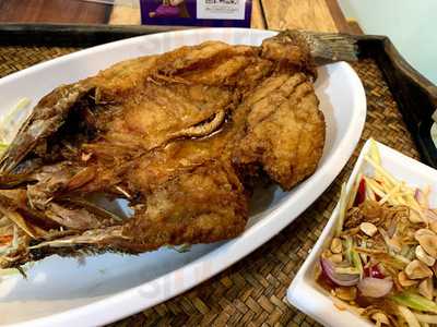 เล้งแซ่บอร่อยสุดห้วยขวาง