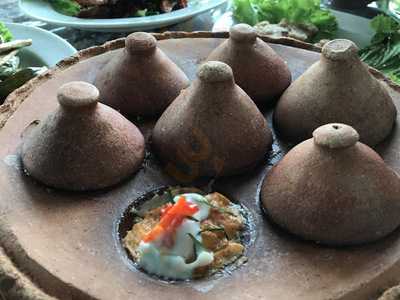 ห้องอาหารจริยา