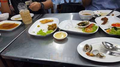 ร้านมุมอร่อย