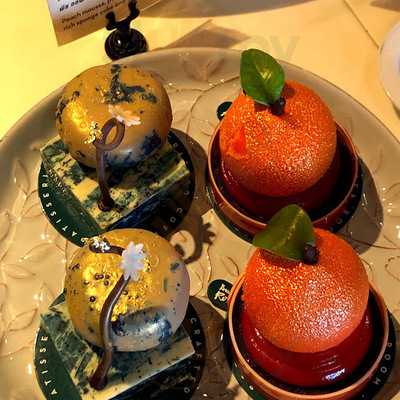 เยลโล่ สปูน เพสตรี้ สาขา เอท ทองหล่อ