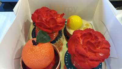 เยลโล่ สปูน เพสตรี้ สาขา เอท ทองหล่อ