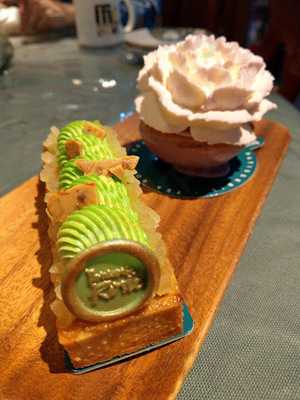 เยลโล่ สปูน เพสตรี้ สาขา เอท ทองหล่อ