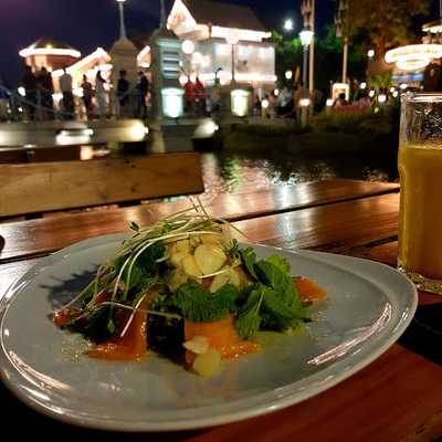 บ้านกินปลา