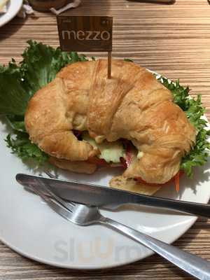 Mezzo Coffee