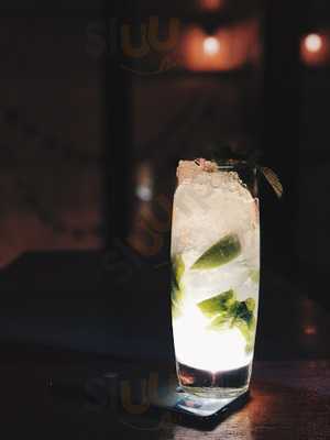 Mezzanine Drinking And Sipping Room