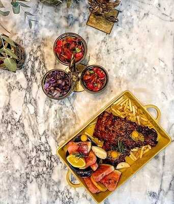 ตรอกครุฑ คาเฟ่