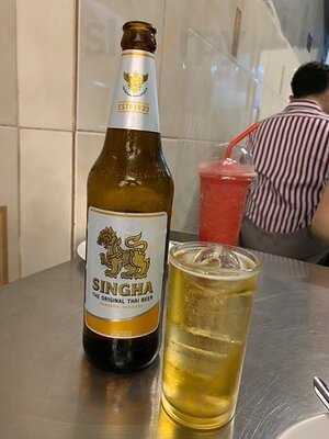 เจ๊แดง ไทยอีสาน