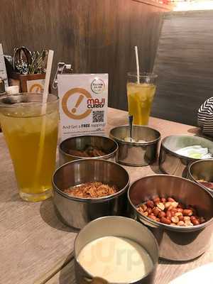 Maji Curry Siam Center