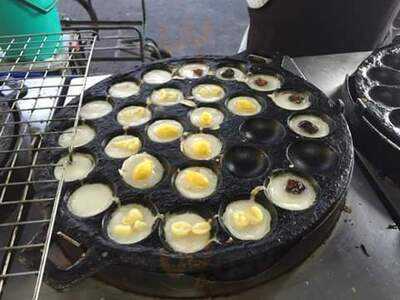 ขนมครกเข้าวัง (ลุงธนิต)