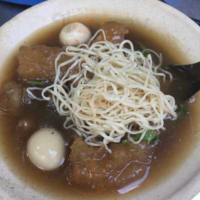 กระเพราะปลาน้ำแดงเป่าฮื้อเจ้มาลีเจ้าเก่า