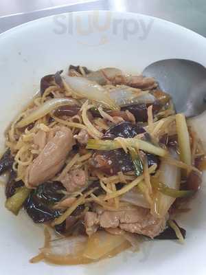 Puyai Lee Restaurant