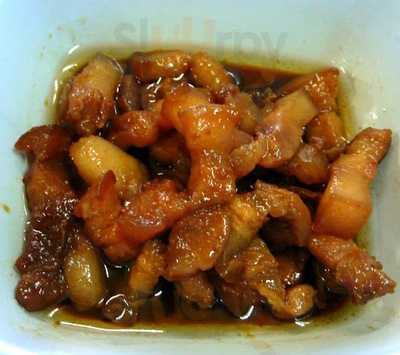 Puyai Lee Restaurant