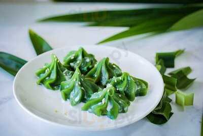 หยกสด - ขนมไทยใบเตย100%