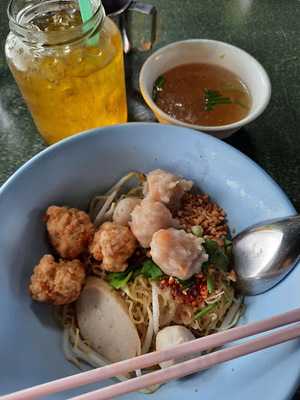 เจ๊เจา 2 ก๋วยเตี๋ยวแคะ