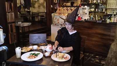 มอร์นม : เมจิกบาร์